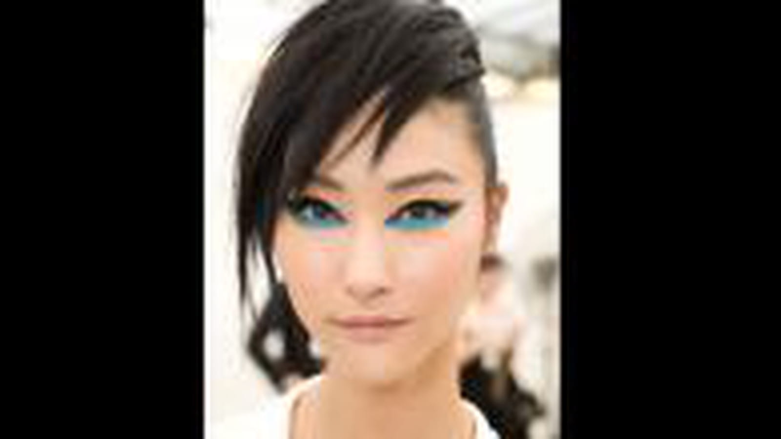 Un regard bleu lagon