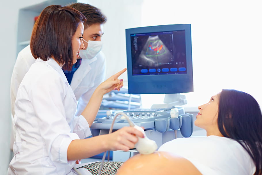Santé de la femme enceinte : quel suivi médical ?