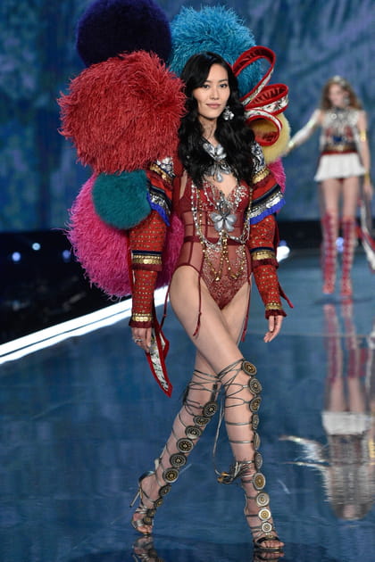 Liu Wen au d&eacute;fil&eacute; Victoria's Secret 2017