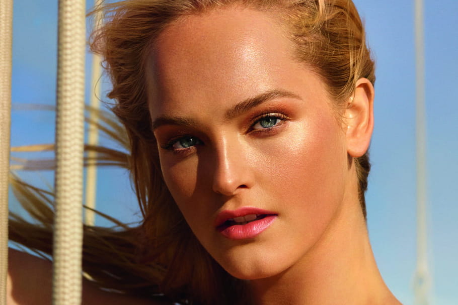 Quels sont les secrets d'un maquillage sunkissed ?