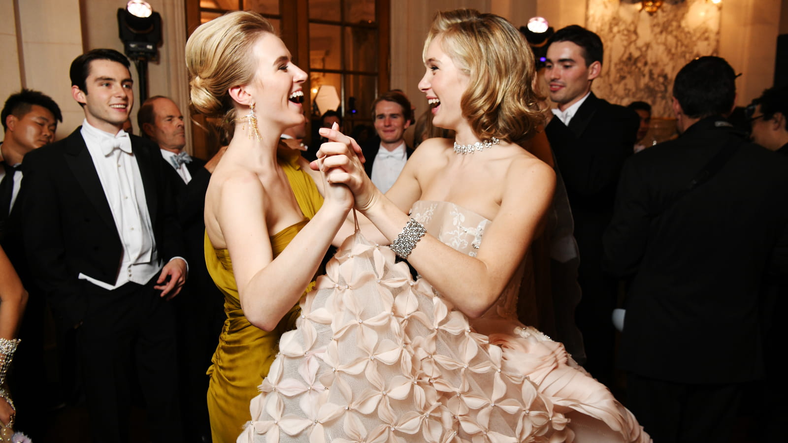 Julia McCaw danse avec Elizabeth Starling Louis 