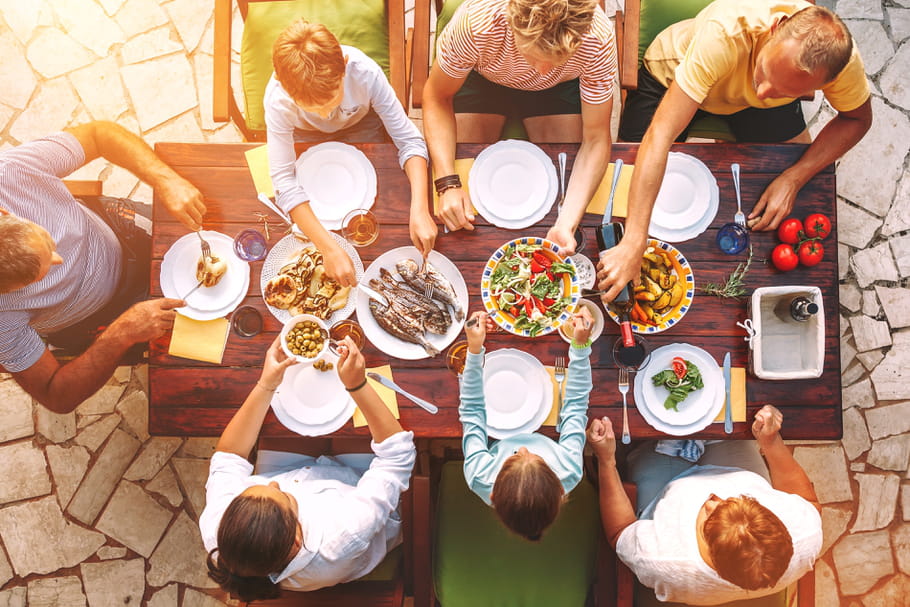 Venez participer au barbecue organisé par Amora le 14 juillet