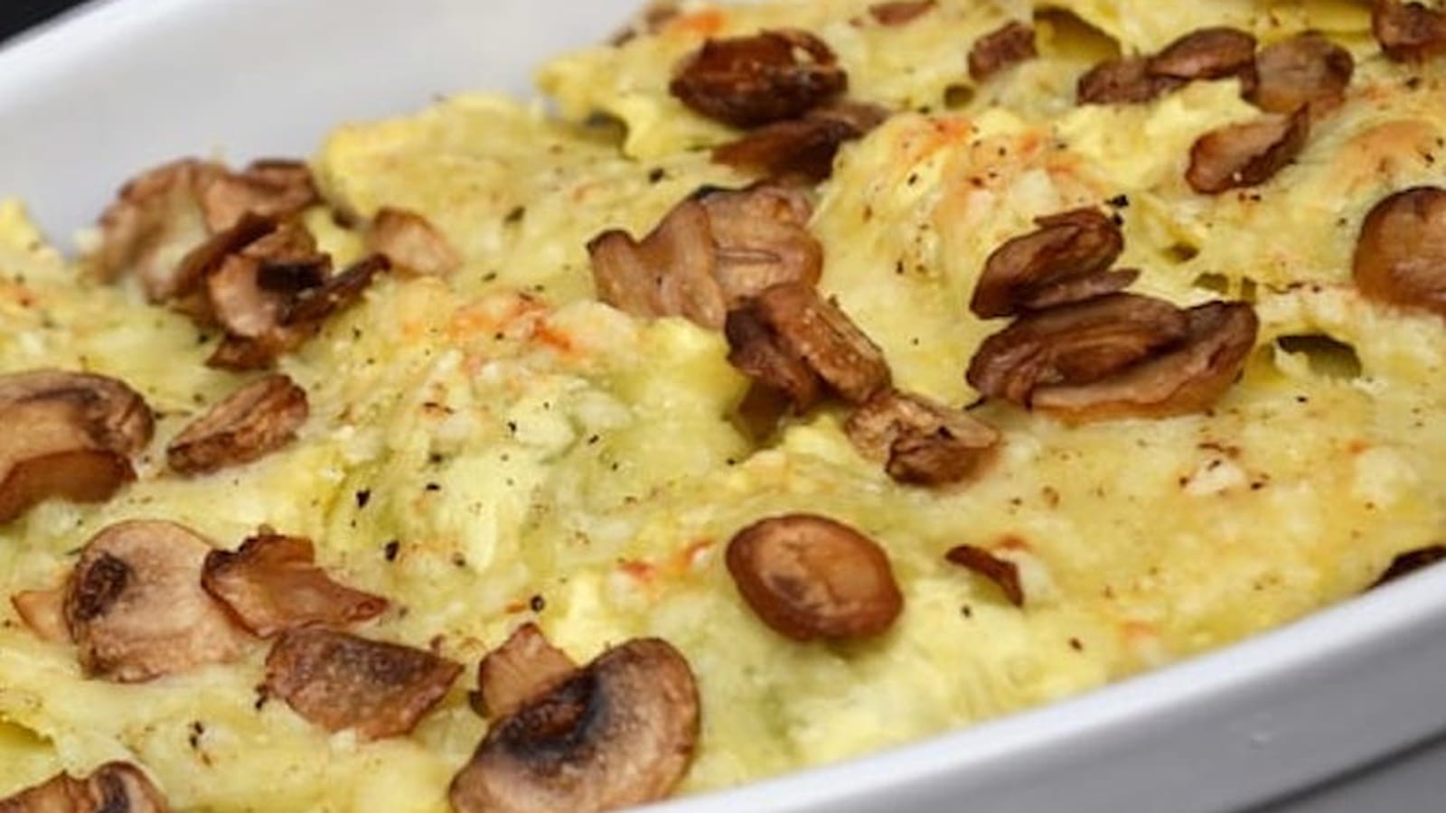 Gratin de raviolis ricotta-basilic aux champignons de Paris
