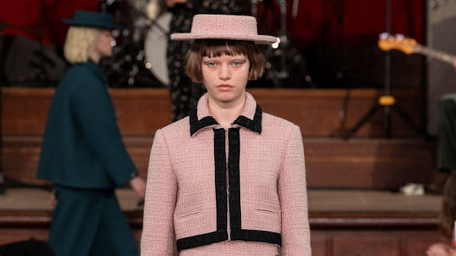 Look 3
