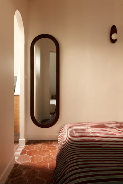 Apr&egrave;s&nbsp;: arche et miroir se r&eacute;pondent