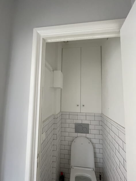 Avant&nbsp;: un cabinet de toilettes &agrave; revoir