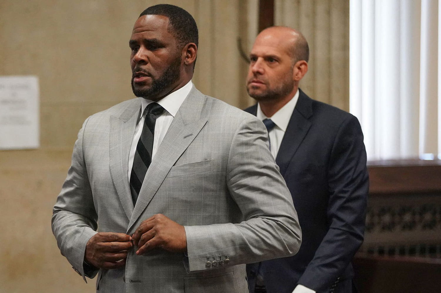 R. Kelly risque la prison à vie : il est reconnu coupable de crimes sexuels