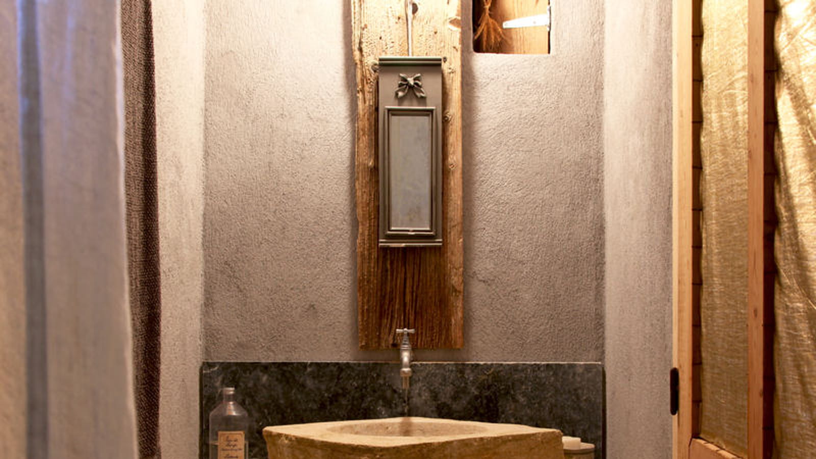 Meuble vasque en pierre