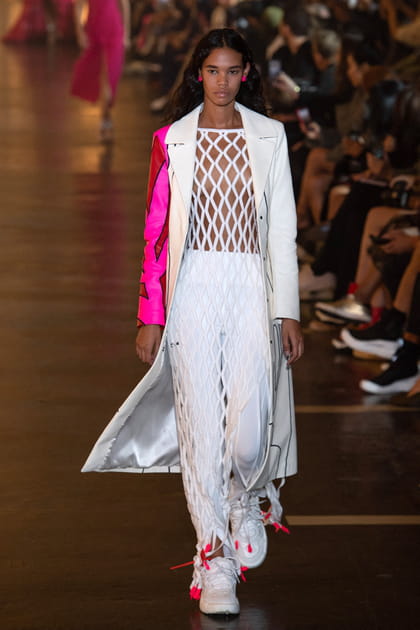 D&eacute;fil&eacute; Off-White printemps-&eacute;t&eacute; 2020