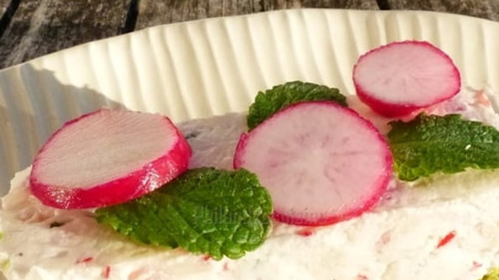 Terrine de radis au fromage de chèvre frais