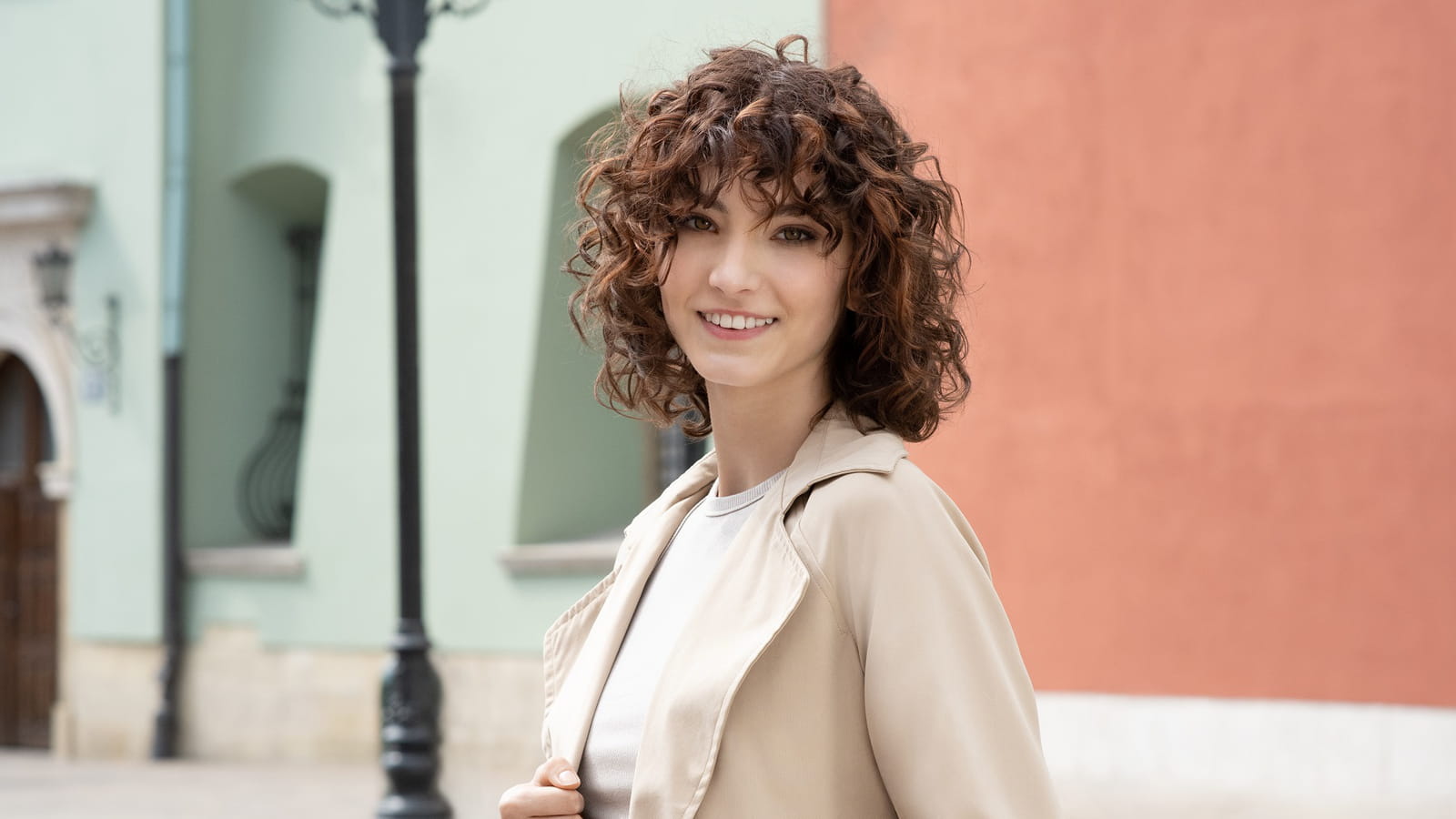 Carré très bouclé