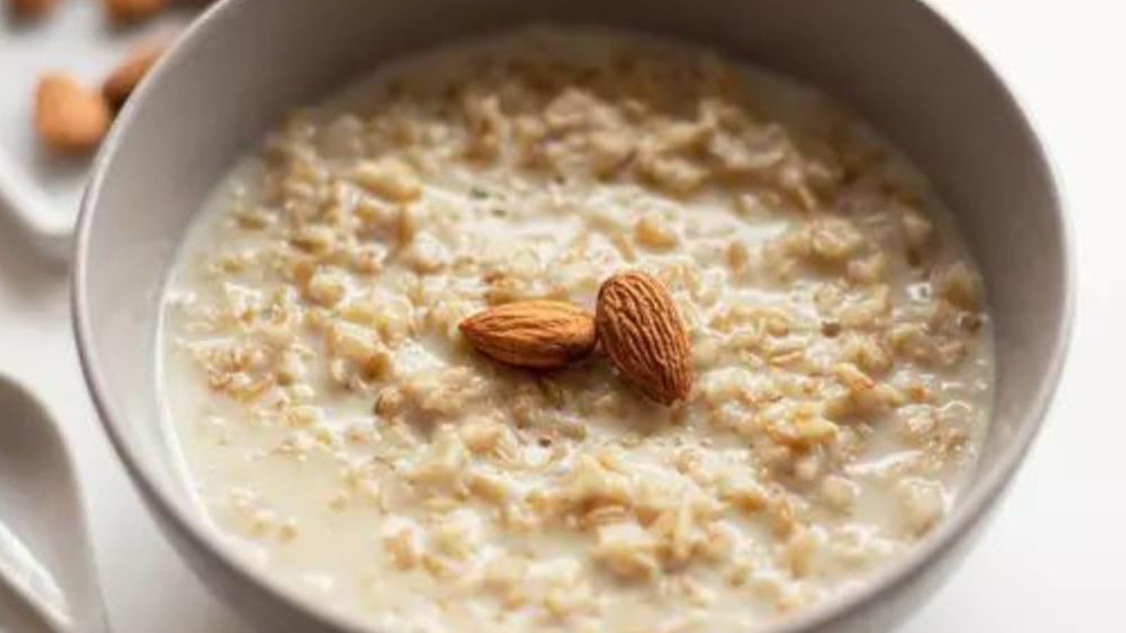 Porridge healthy aux flocons d'avoine au micro-ondes