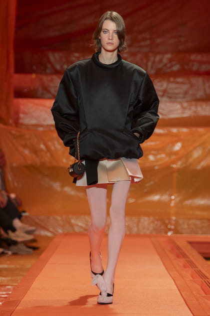 Look 19 du défilé Louis Vuitton printemps-été 2024
