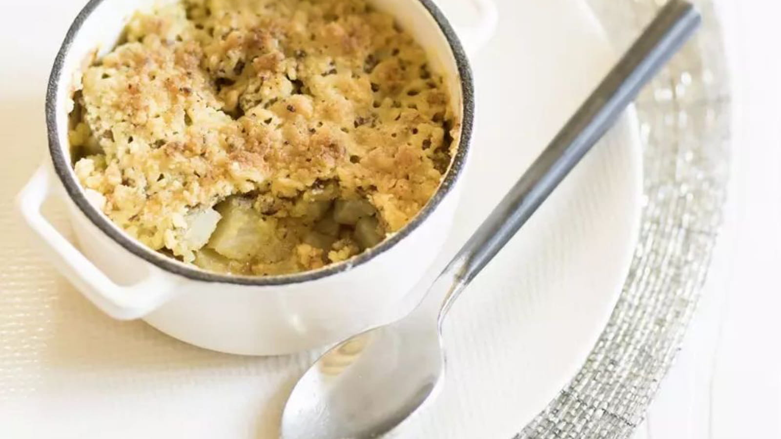 Crumble de foie gras, au céleri et à la pomme