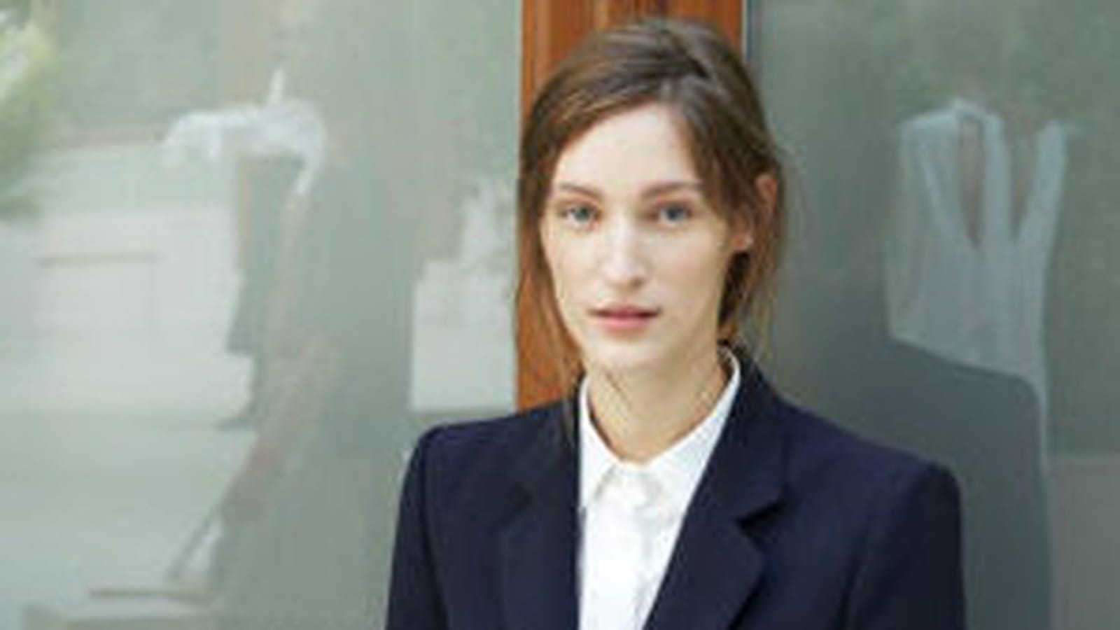 Veste croisée à boutons dorés de Zara
