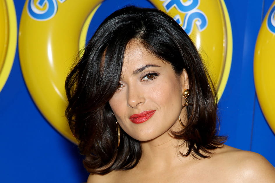 Le carr&eacute; mi-long de Salma Hayek