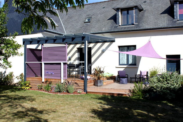 Pergola en bois et en verre