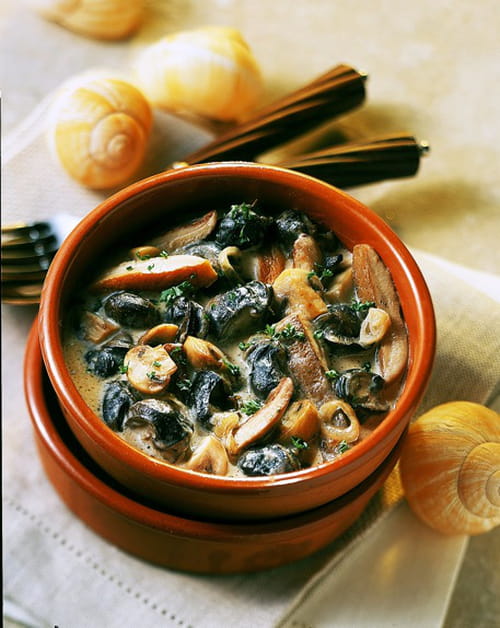 Cassolette d’escargots au Chablis (Escargot)
