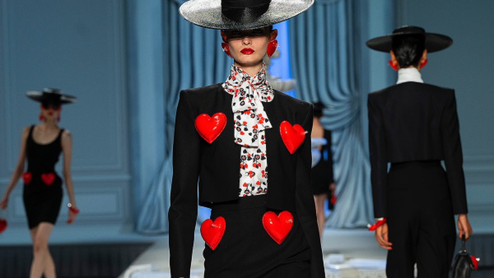 Look 3