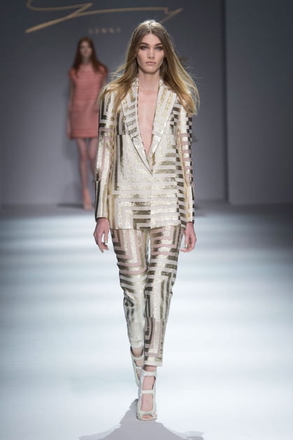 D&eacute;fil&eacute; Genny