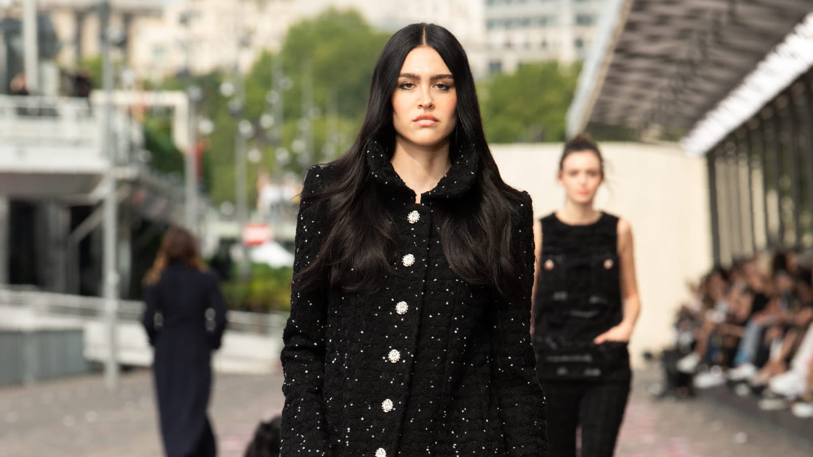 Look 3