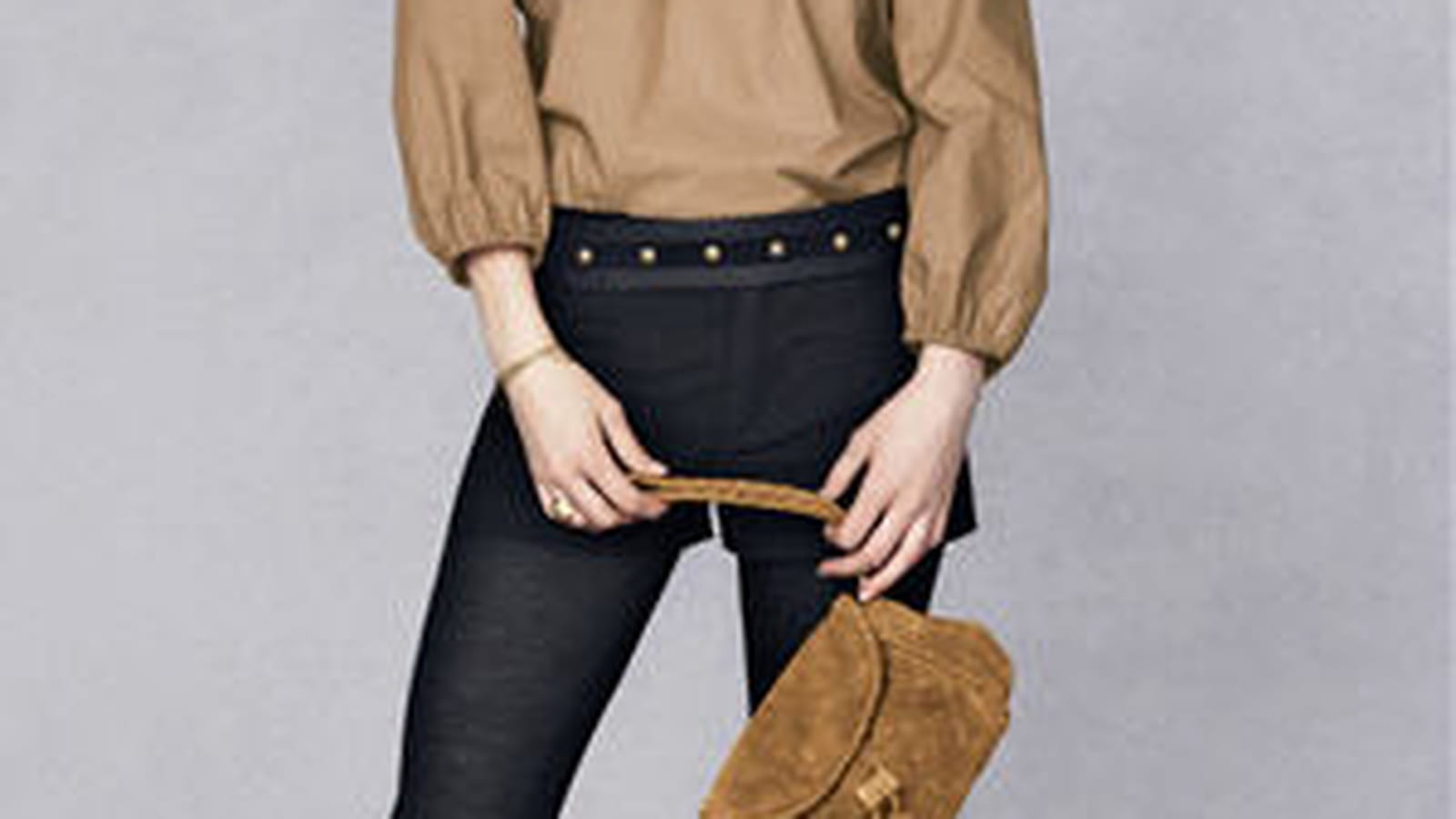 La blouse, le short et la pochette 