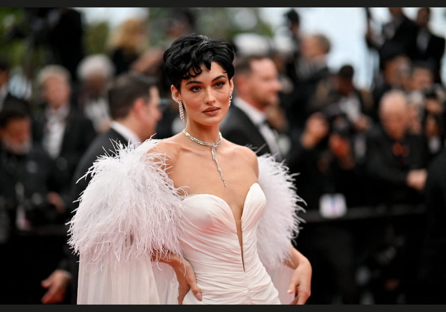 Grace Elizabeth, inspirante avec son beauty look vintage