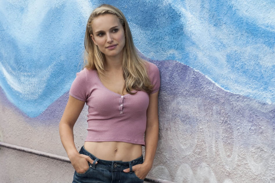 Les cheveux longs et blonds de Natalie Portman
