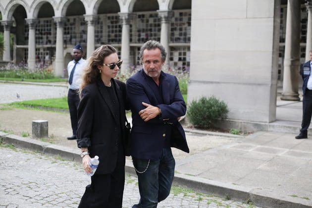 Mathilde et Fabrice Laffont unis dans le chagrin aux obsèques de Patrice Laffont