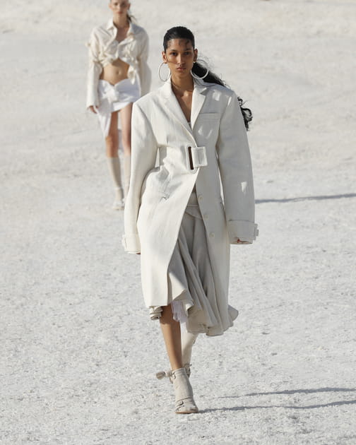 Look 49&nbsp;du d&eacute;fil&eacute; Jacquemus