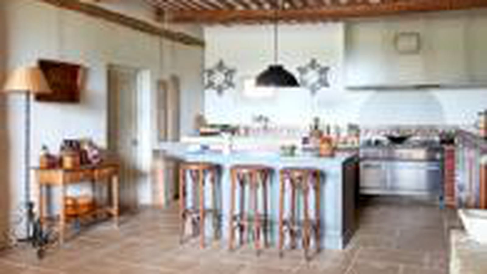 Cuisine ouverte esprit brocante