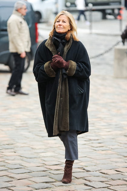 Claire Chazal arrive aux obsèques de Philippe Tesson