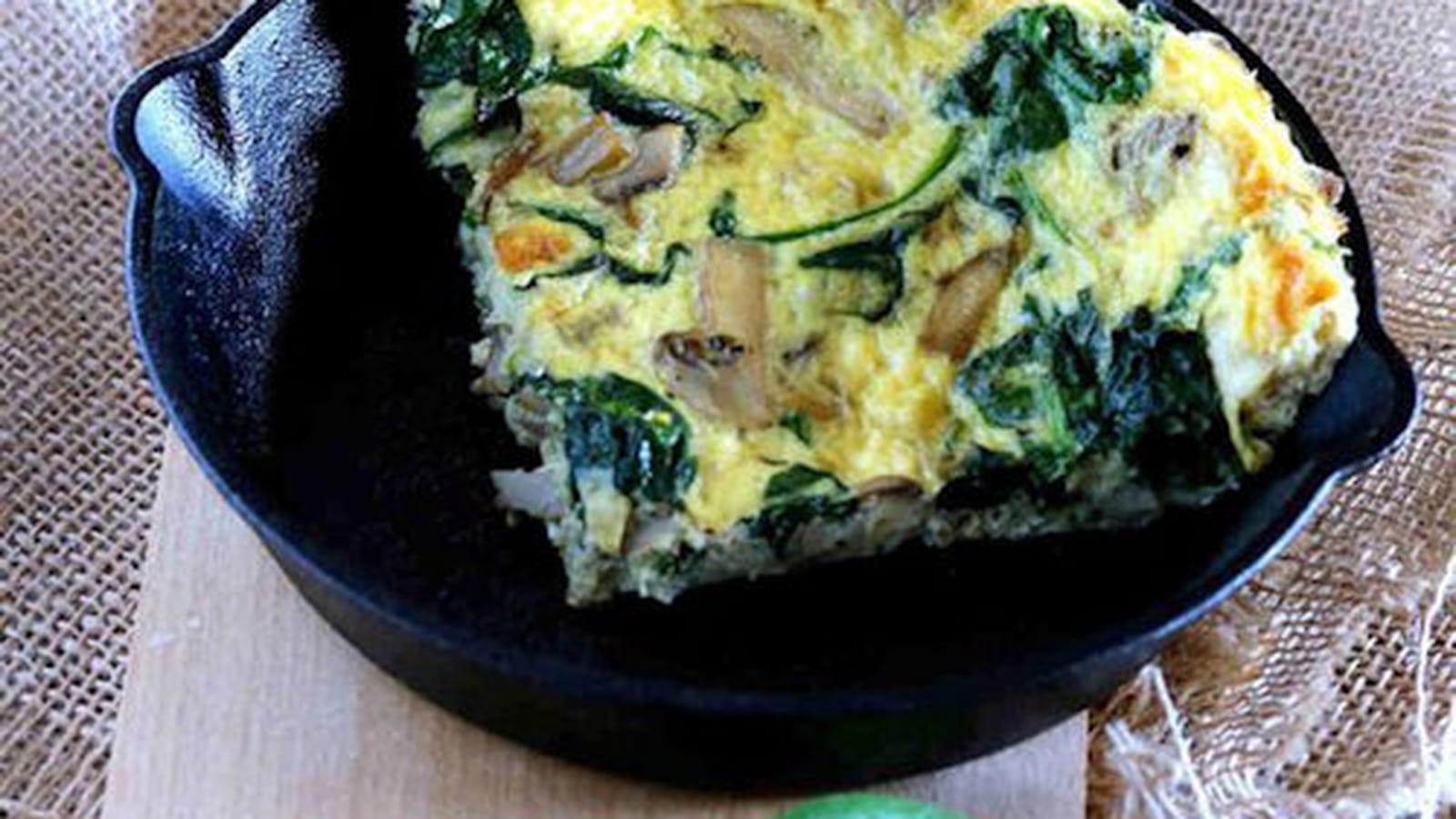Omelette aux épinards et champignons bio
