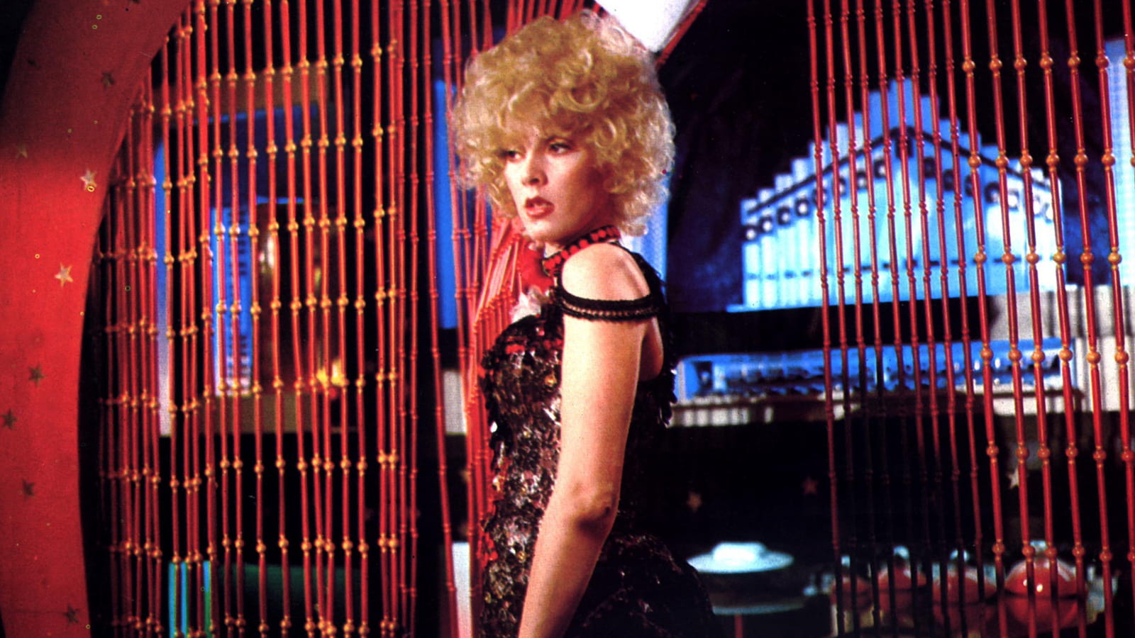Sylvie Vartan et sa coupe courte bouclée