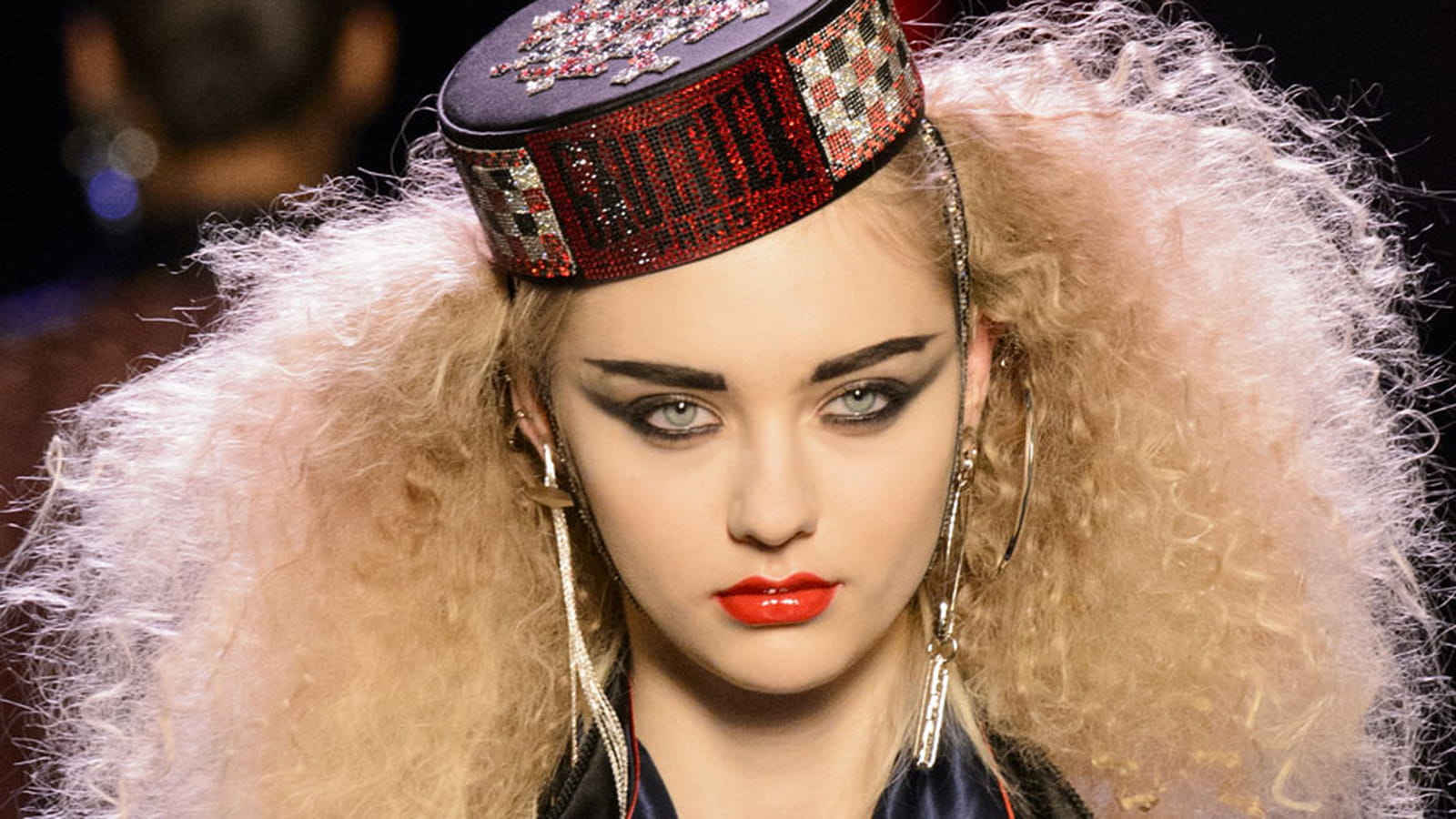 Bibi façon groom Jean Paul Gaultier
