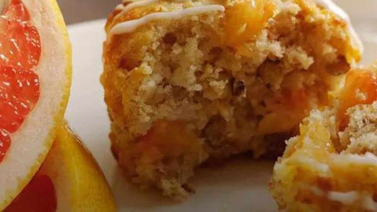 Muffins au pamplemousse et aux noix