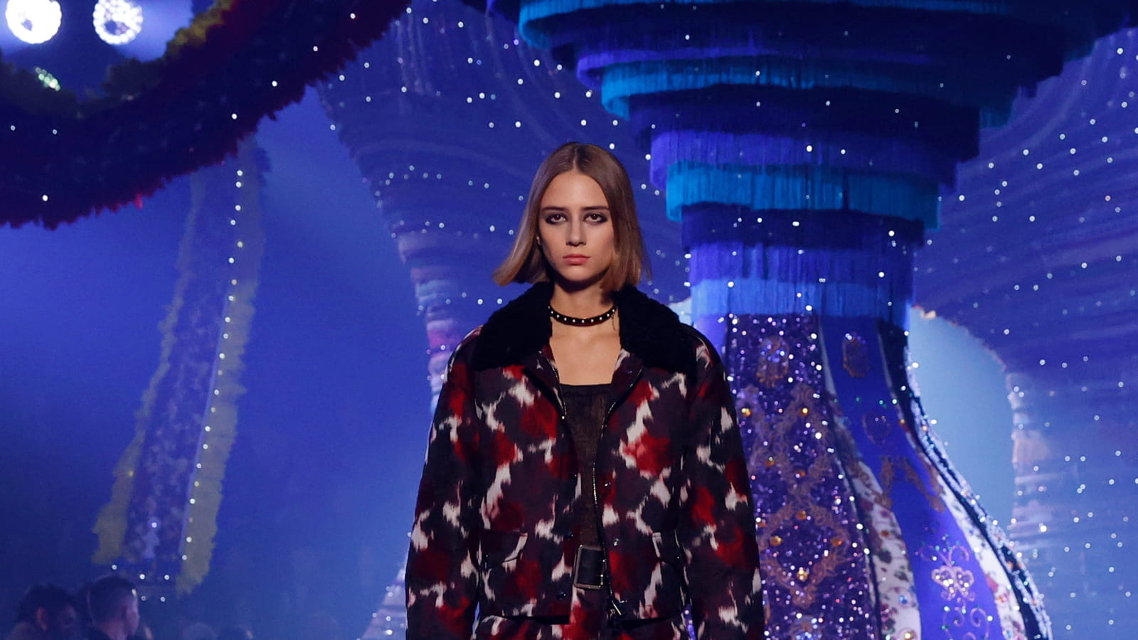 Look 50