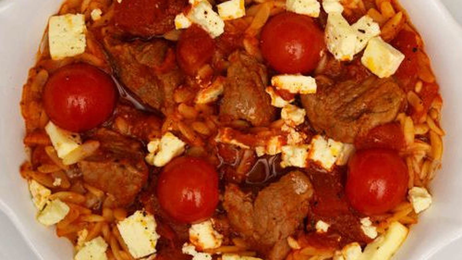 Juvetsi au boeuf et à la feta à ma mode