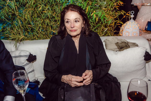Anouk Aim&eacute;e f&ecirc;te la pr&eacute;sentation du nouveau film de Claude Lelouch