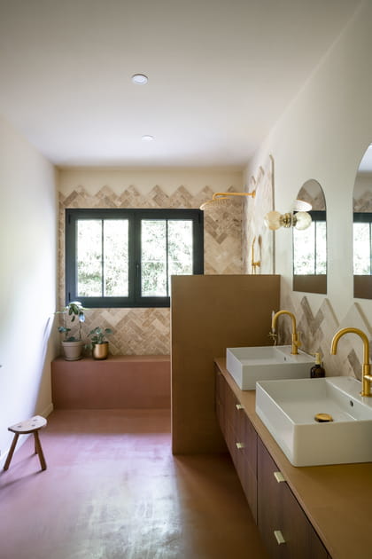 Apr&egrave;s&nbsp;: une salle de bains bucolique et a&eacute;r&eacute;e