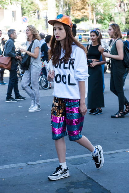 Street looks fashion week Paris&nbsp;: paillet&eacute;