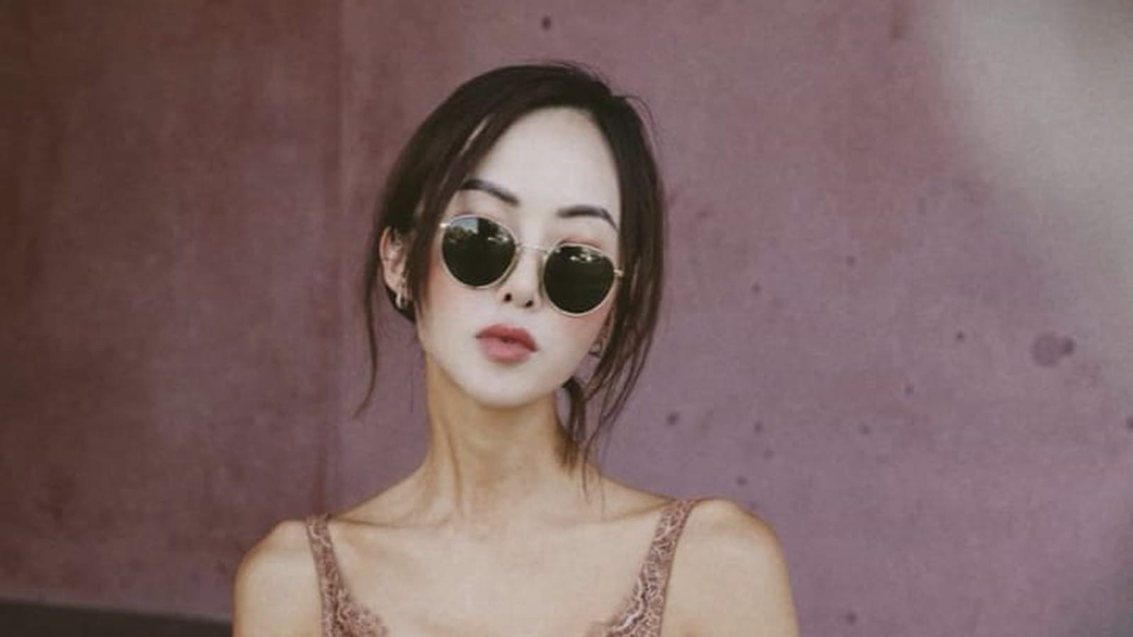 @chrisellelim