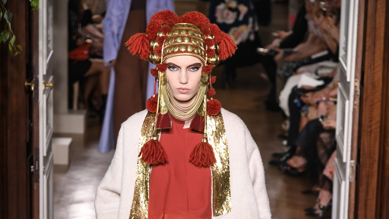 Look 27