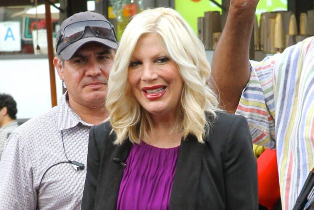 Tori Spelling, ultra maquillée à Los Angeles en 2012
