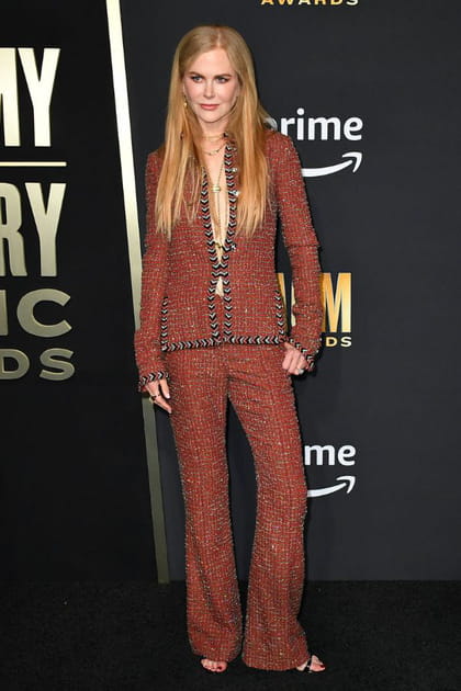 Nicole Kidman en ensemble de tweed ocre