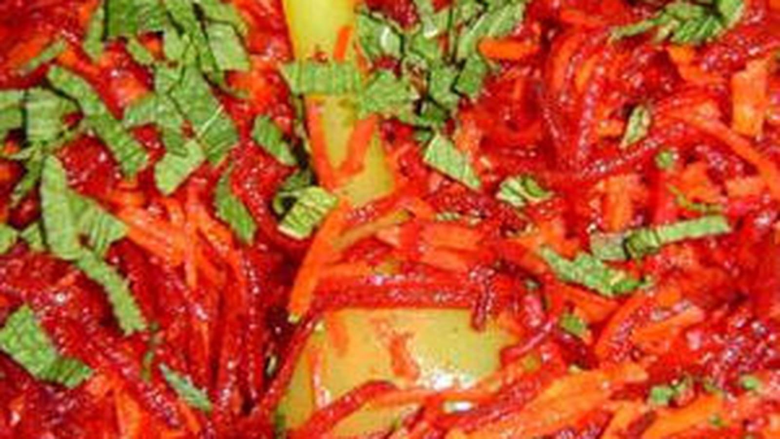 Salade de betteraves et carottes râpées 