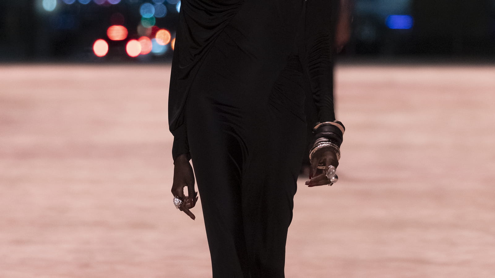 Look 48
