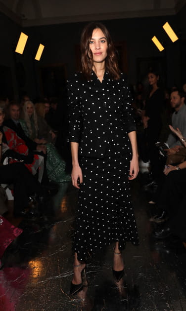 Alexa Chung au d&eacute;fil&eacute; Erdem