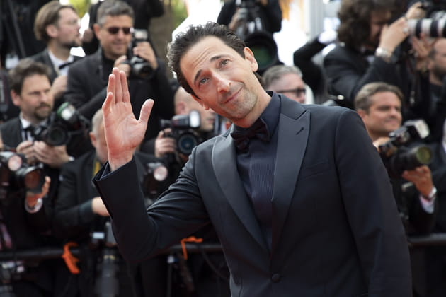 Adrien Brody salue la foule