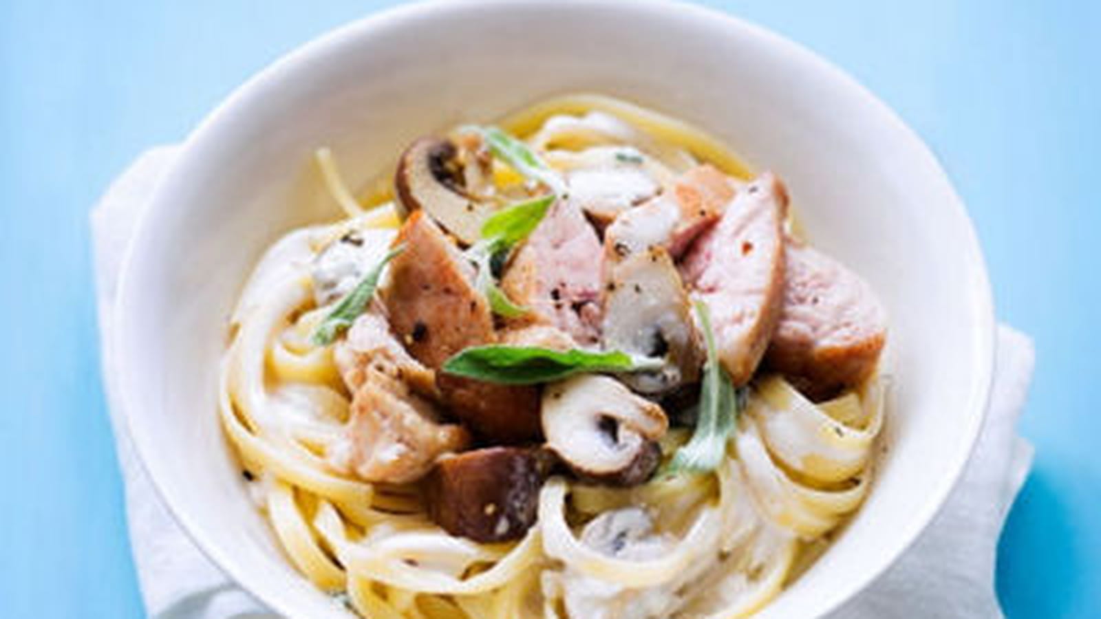 Ris de veau et linguines crémeuses aux champignons